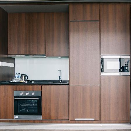 Expressionz Professional Suites By Mykey Kuala Lumpur Eksteriør bilde A kitchen in a serviced apartment