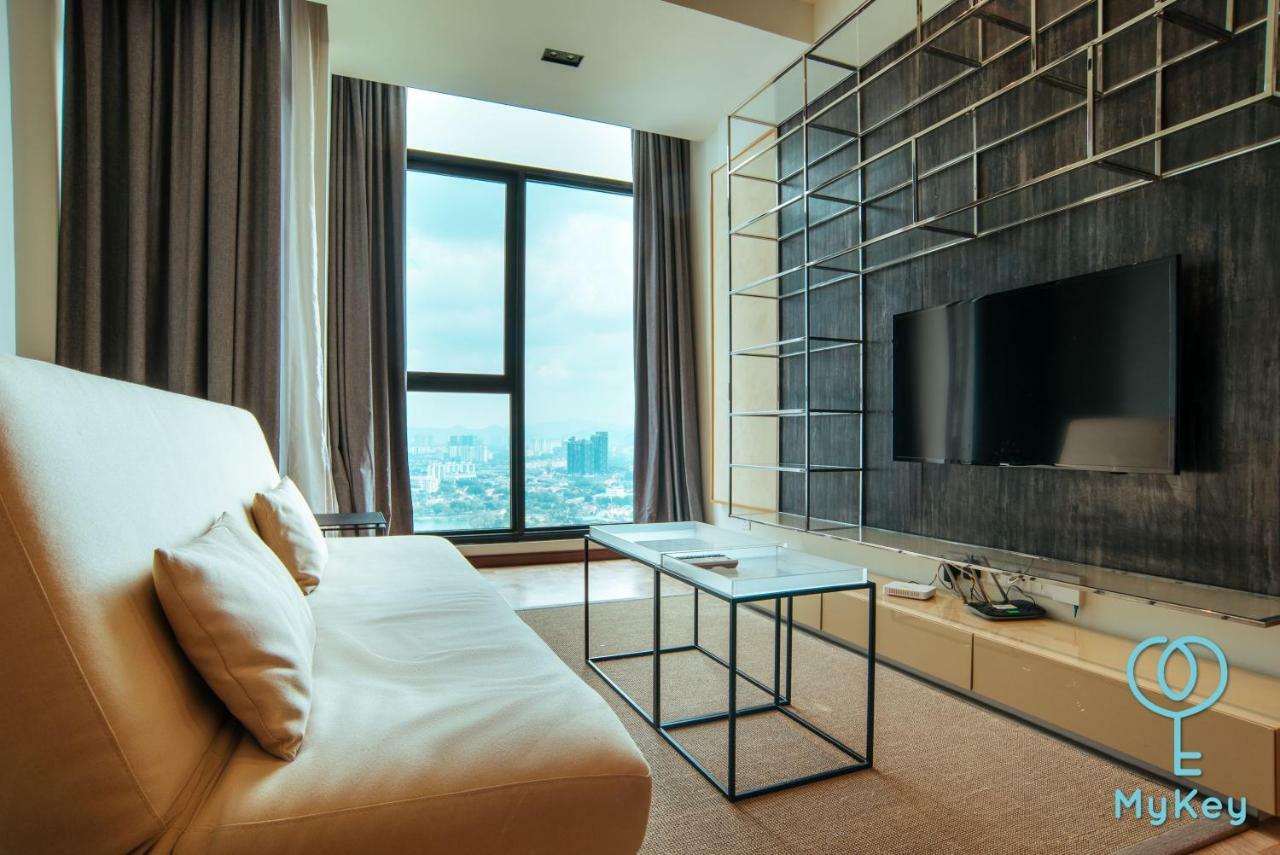 Expressionz Professional Suites By Mykey Kuala Lumpur Eksteriør bilde A living room in Muke