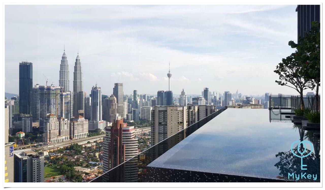 Expressionz Professional Suites By Mykey Kuala Lumpur Eksteriør bilde Sky Pool